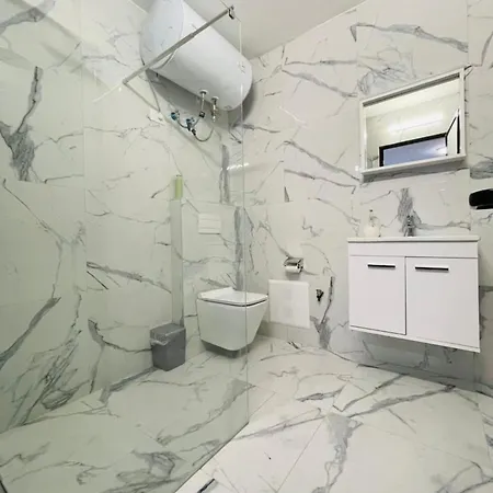 Appartement Sela Rent- And *