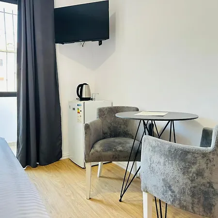 Sela Rent- And Apartment *