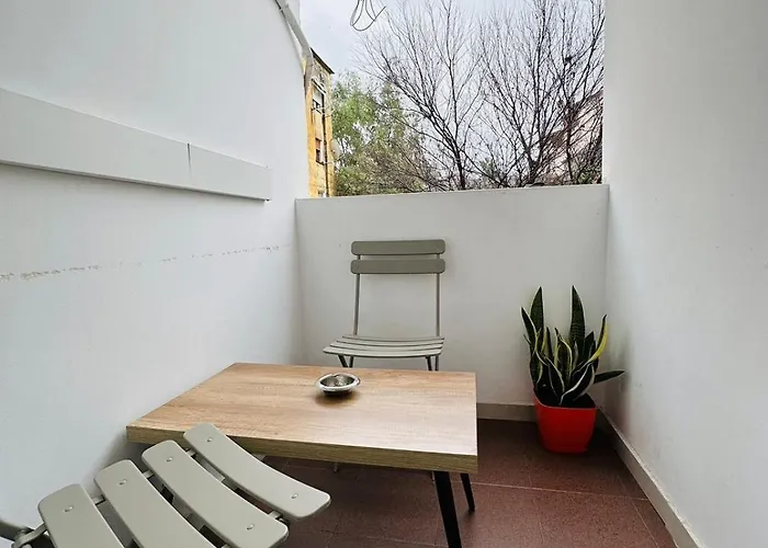 Sela Rent- And * ティラナ