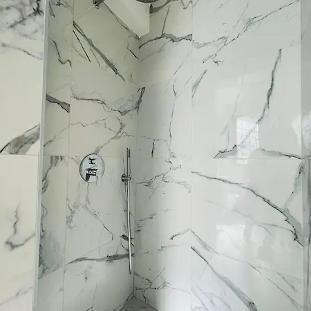 Διαμέρισμα Sela Rent- And *