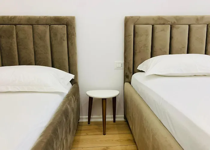 Sela Rent- And * Tirana